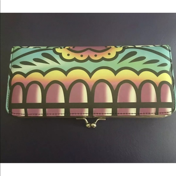 Multi ColorSkull Design Wallet - Picture 2 of 6